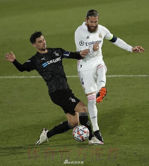 欧冠-本泽马头球梅开二度 皇马2-0携手门兴出线 欧冠-本泽马头球梅开二度 皇马2-0携手门兴出线